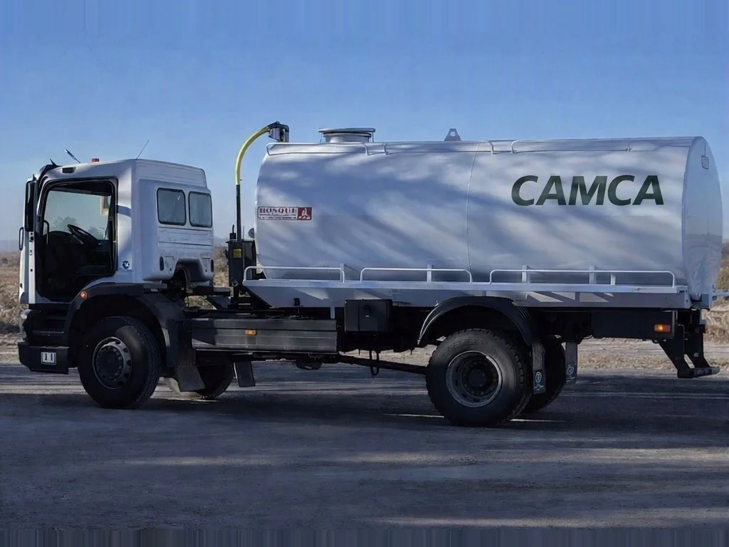 Camión cisterna CAMCA para desagote de biodigestores